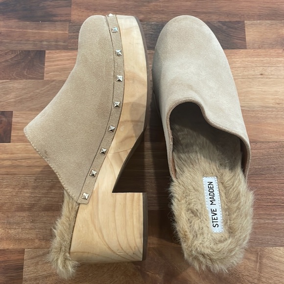 NEW! Steve Madden Tan‎ Suede Fur-Lined Heeled Clogs - Picture 1 of 9